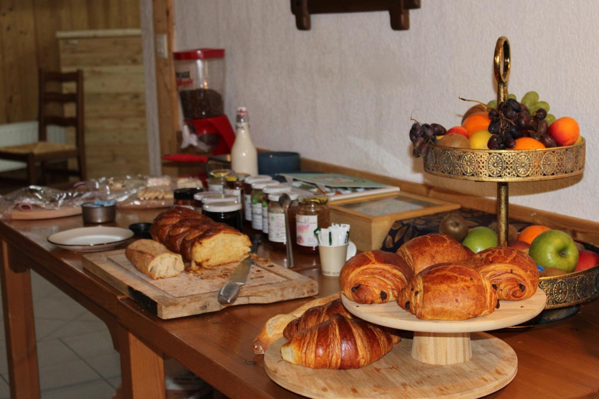 Auberge La Maison De Catherine Puy-Saint-Pierre Eksteriør bilde