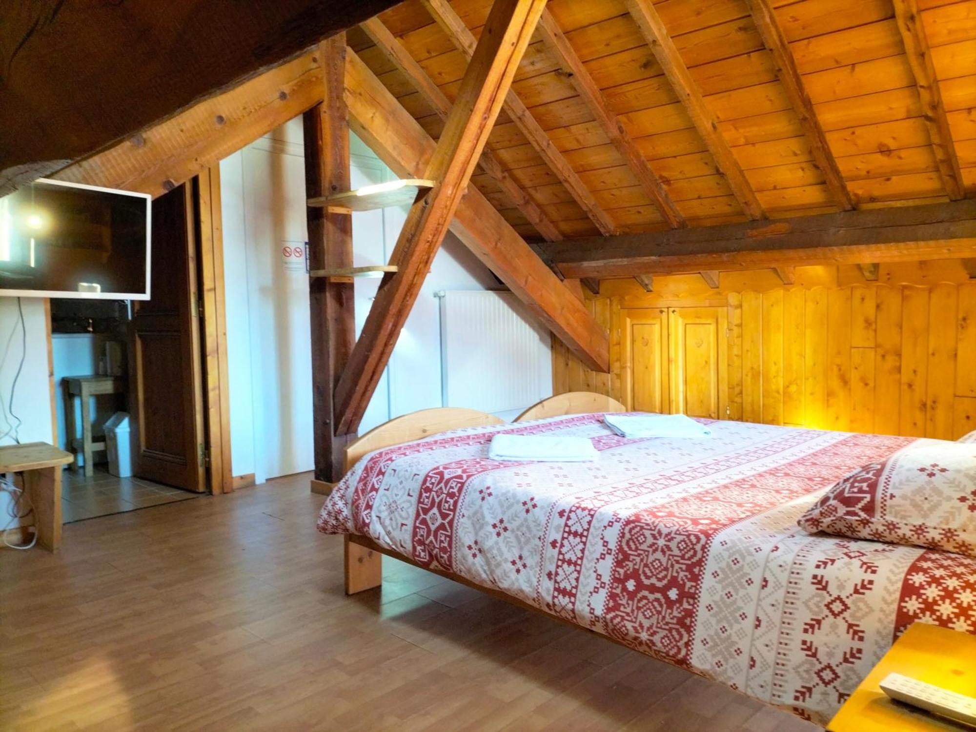 Auberge La Maison De Catherine Puy-Saint-Pierre Eksteriør bilde